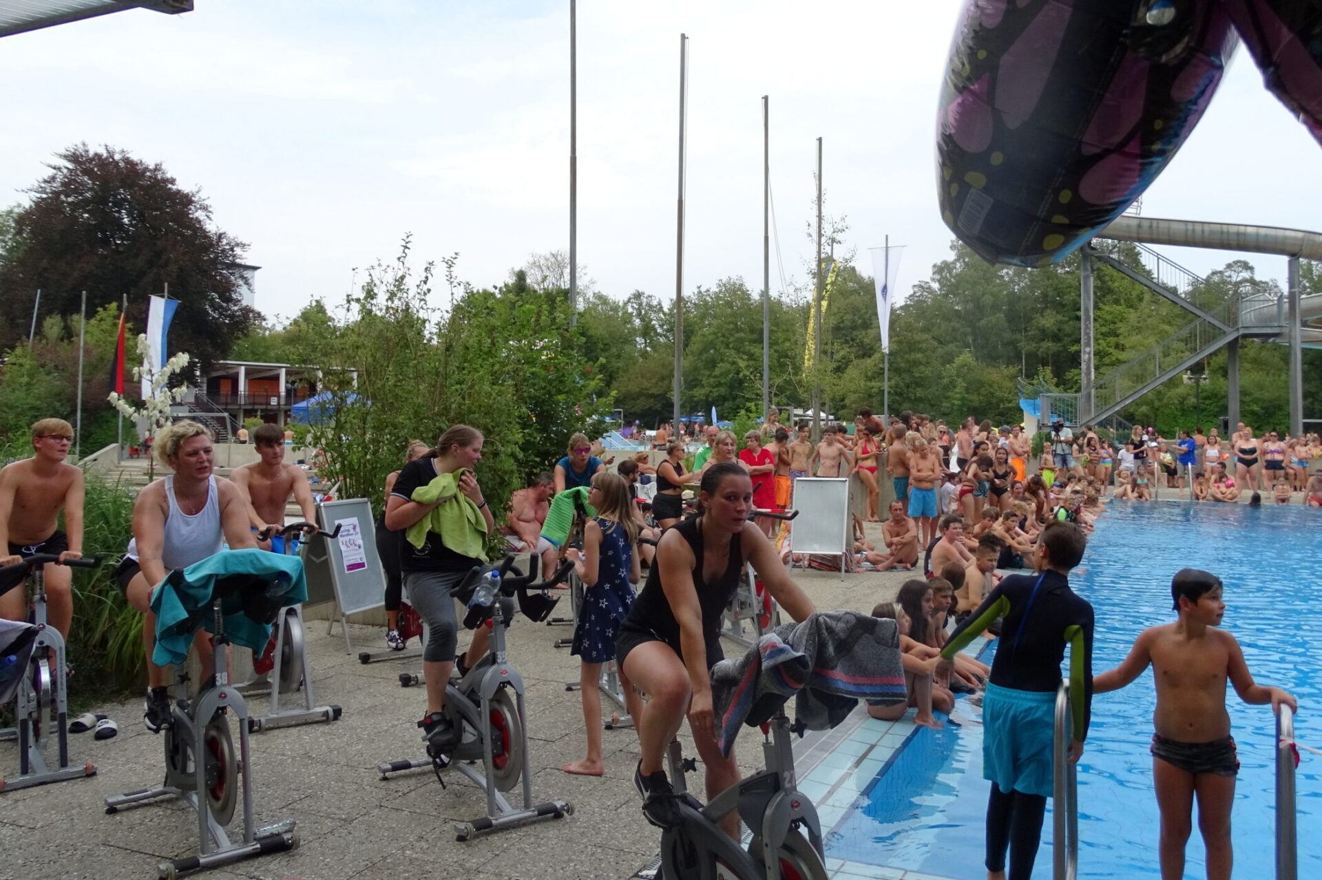 Spinning am Beckenrand
